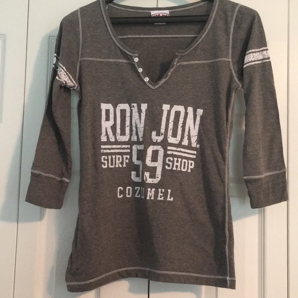 Gray quarter sleeve t shirt